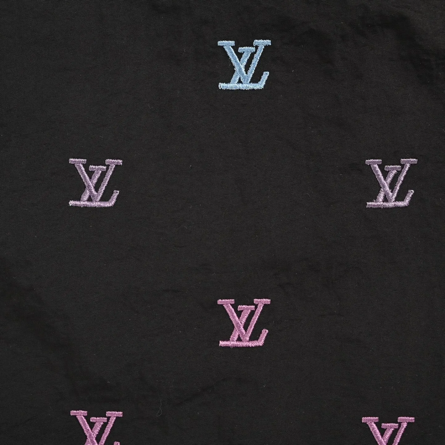 Louis Vuitton/Louis Vuitton 25ss full-frame presbyopic gradient embroidered shorts